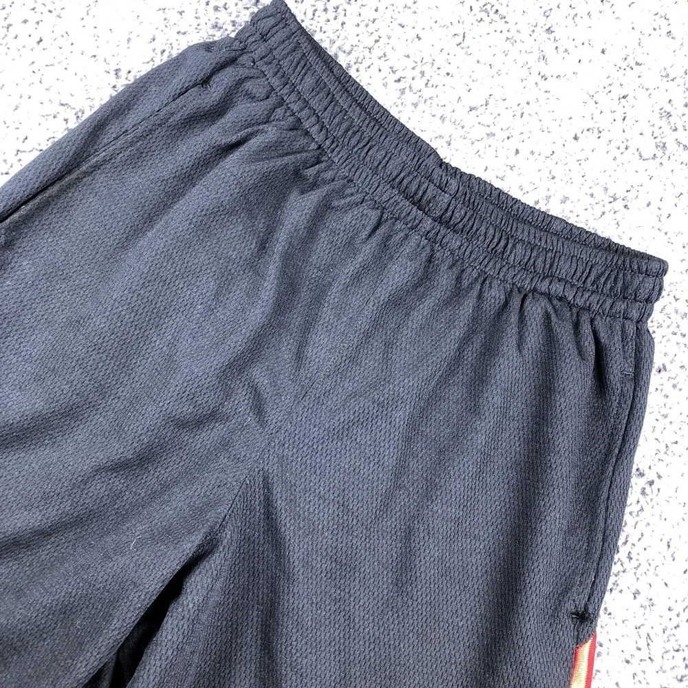 NBA Basketball Shorts Mens‎ Medium Black Red Mesh Training Gym Logo Performance